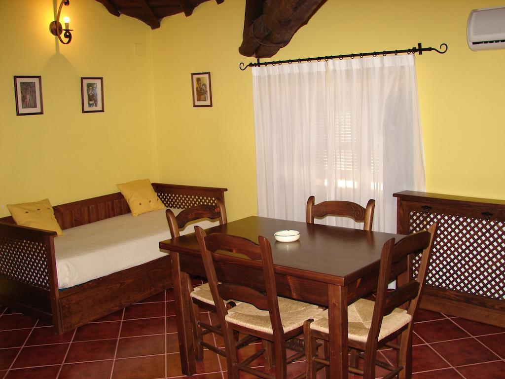La Boticaria Casa Rural Apartamento Descargamaría Habitación foto